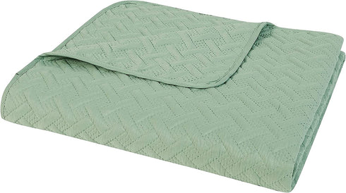 VCNY Home Nina Collection Quilt Set-Ultra-Soft Reversible Coverlet Bedding-Lightweight, Cool, and Breathable Bedspread, Machine Washable, King, Green