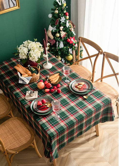 Plaid Tablecloth 57x84 Inch Green Christmas Table Cloth Checkered Fabric for Holiday Picnic Christmas Table Decoration