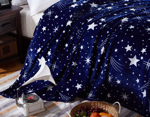 ChezMax Throw Blanket Ultra Soft Blanket Quilt Lightweight Plush Fleece Bed Blanket Cozy Towel Blanket Breathable Warm Throw for Stadium Couch Bed Sofa Chair Office Car Starry Sky Blue Full (71"X79")