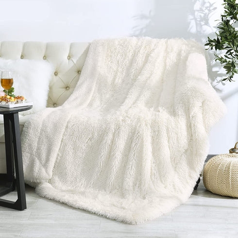 junovo Super Soft Shaggy Longfur Faux Fur Blanket, Fuzzy Throw Blanket for Bed, Fluffy Cozy Plush Light Blanket, Washable Warm Furry Throw Blanket for Couch Sofa Chair Home Decor, 50"x60" Cream White