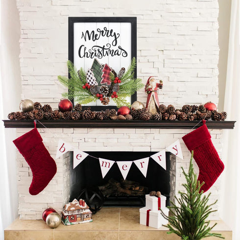 Lvydec Christmas Haning Wall Sign Decoration, 17 x 12 Inch Merry Christmas Hanging Sign Rustic Farmhouse Door Sign with a Small Wreath for Front Door Wall Window Holiday Decoraiton