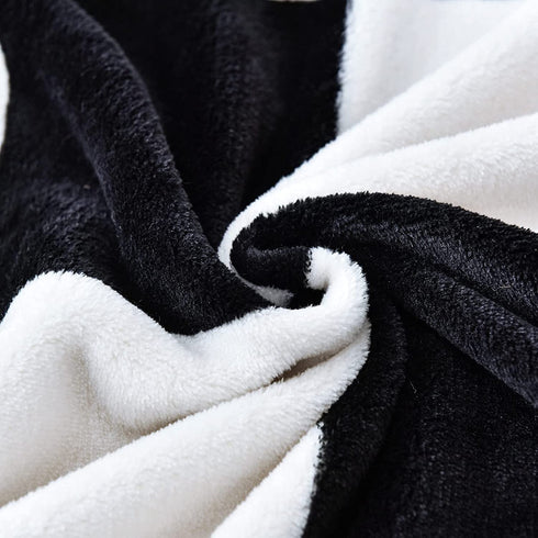 Vessia Large Flannel Fleece Plush Blanket Throw Size(50"x70") - Black and White Checker Lightweight Blanket - Super Soft Cozy Microfiber Blanket for Chair, Sofa, Couch, Bed, Camping, Travel