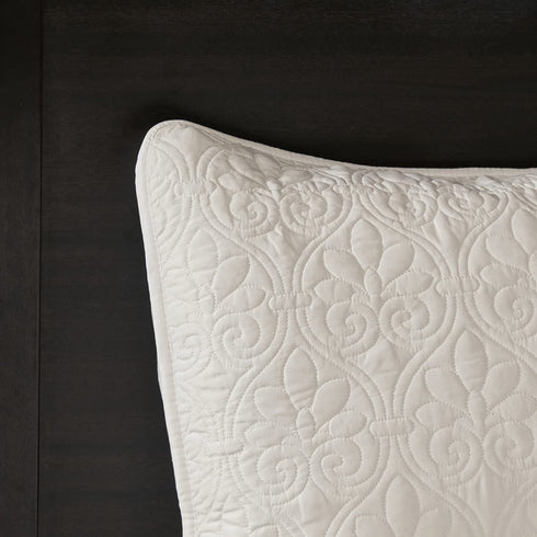 Madison Park Quebec Twin Size Quilt Bedding Set - Ivory , Damask 2 Piece Bedding Quilt Coverlets Ultra Soft Microfiber Bed Quilts Quilted Coverlet