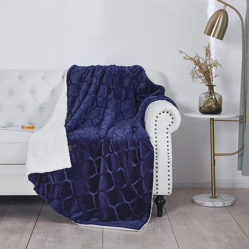L'AGRATY Super Soft Sherpa Fleece Blanket, Microfiber Lightweight Plush Reversible Throw Blankets for Bed Couch Sofa Fuzzy Cozy Navy Cuddle Blankets Adults?50 x 60 inches, Navy?
