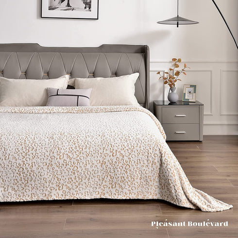 Pleasant Boulevard | Leopard Throw Blanket Fleece, Premium Lightweight Cozy Warm Plush Microfiber Bedspread for Couch Sofa and Bed (Brown, Throw (50 x 60 inches))