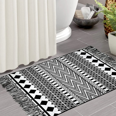 iOhouze Boho Bathroom Rug with Tassel, 2'x3', 100% Woven Black Geometric Rug Fully Reversible, Cotton Machine Washable Boho Outdoor Rug for Kitchen Bedroom Living Room Laundry Entry Doorway