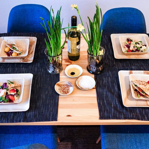 Naturally Chic Palm Leaf Plates - 4 Inch Round - Bamboo Like, Eco Friendly, Disposable, Compostable and Biodegradable Plates for Weddings, Parties and Events