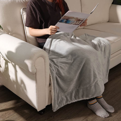 NANPIPER Baby Sherpa Blanket,Warm Toddler Throw Blanket,Soft Newborn Fleece Blanket for Winter (Light Grey,30x40 inches)