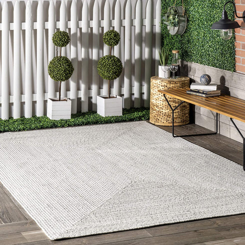 nuLOOM Wynn Braided Indoor/Outdoor Accent Rug, 2' x 3', Ivory