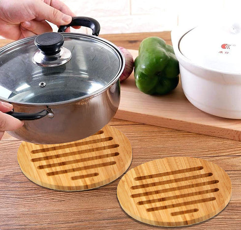 HOME-X Natural Eco-Friendly Bamboo Trivet for Dining Table, Useful Kitchen Decor for Hot Dishes/Pots/Pans/Teapot, Protect Table, Tabletop, Counter-Round 7 D (4 pcs)
