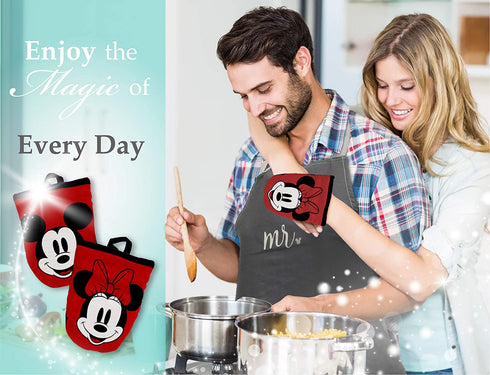 Disney Kitchen Cotton Mini Oven Mitts/Glove Set w/Neoprene Insulation for Easy Gripping While Cooking, Heat Resistant Kitchen Accessories, 5? x 6.5?, Mickey & Minnie Face, 2pk
