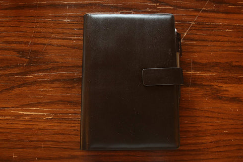 Thegreen Hard leather Cover For The Rocketbook Everlast Executive Size,black/dark brown, Leather Fabric, Pen Loop Holder/Phone Pocket/ fits A5,Magnet Strap 15,5x23cm, 6,1''x 9'' (black
