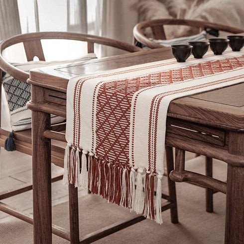 LEVIMETREE Moroccan Table Runner 14 X 72 in, Boho D©cor Washable Natural Burlap Table Runner, Tufted Tassels for Bohemian Wedding Bridal Shower Table Mat Rustic Farmhouse Dining Table D©cor, Red