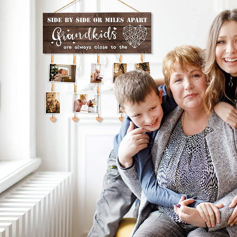 Grandma Gifts Nana Grandma Photo Holder, Gifts for Grandmother Grammy Present from Granddaughter and Grandson, Clips and Twine for Photo Hanging, Grandkids Photo Frame for The Best Grammy Ever Gifts
