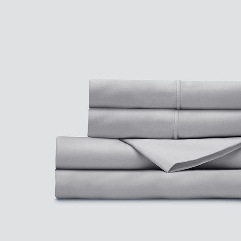 Everspread Bed Sheets (4 Piece Sheet Set), Queen Size, Light Gray. Ultra-Soft & Breathable. Luxury Bedding. Deep Pockets - Fits Mattresses up to 16 inches. Wrinkle & Fade Resistant