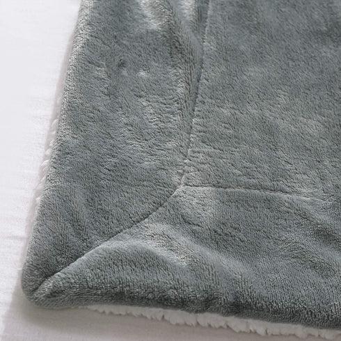 BEDELITE Sherpa Fleece Blanket Grey Throw Blanket for Couch & Bed- 480GSM Thick Warm Winter Blankets, Super Soft & Cozy Fuzzy Blanket (50" X 60")
