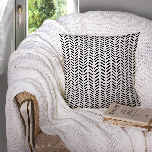 TOMWISH Decor Pillow Covers,2 Packs Hidden Zippered 18X18Inch Black on White Sketch Herringbone Pattern Decor Throw Cotton Pillow Case Cushion Cover for Home Decor