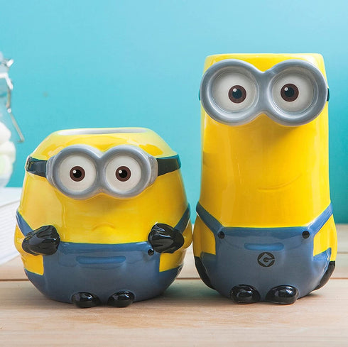 Zak Designs Despicable Me Minions Otto Unique 3D Sculpted Ceramic Coffee Mug, Collectible Keepsake Tea Mug for Hot Drinks (14 oz, Otto)