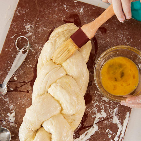 4 Pieces Pastry Brushes Basting Oil Brush with Boar Bristles and Beech Hardwood Handles Barbecue Oil Brush for Spreading Butter Cooking Baking Brush (1 Inch, 2 Inch, 3 Inch)