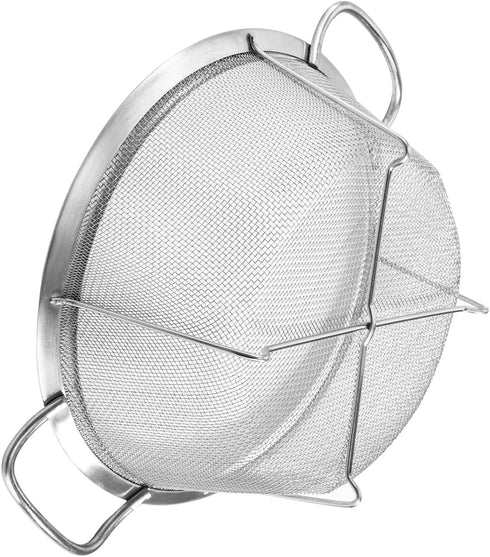 Dicunoy Set of 3 Strainers and Colanders, Stainless Steel Mesh Strainer Basket with Handle, Stackable Mesh Footed Colander for Rinse Food, Fruit, Vegetable, Strain, Drain (2.5/3/5 Quart)