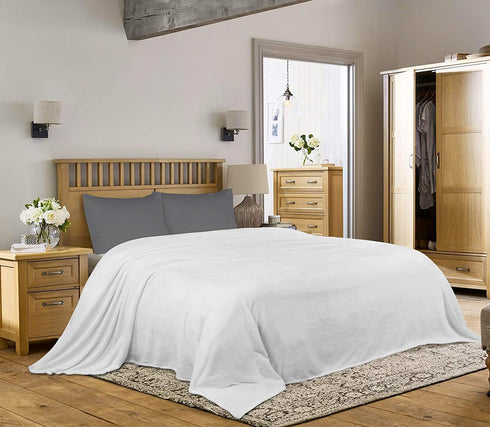 Utopia Bedding Fleece Blanket Queen Size White 300GSM Luxury Fuzzy Soft Anti-Static Microfiber Bed Blanket