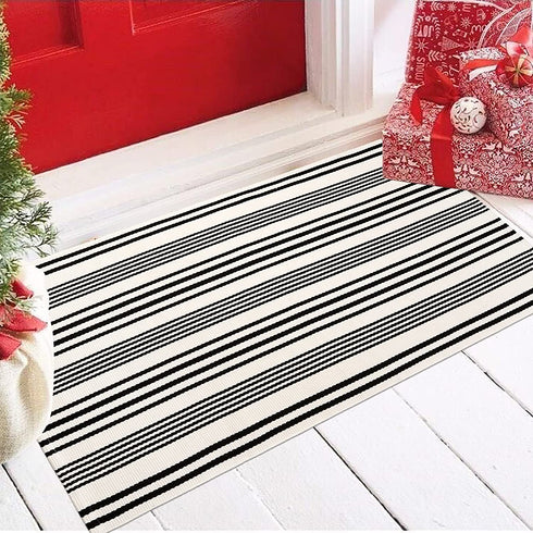 Black and White Striped Outdoor Rug Runner, 2™x4.3™ Cotton Hand-Woven Reversible Front Porch Rug Washable Front Door Mat Entryway Rug Welcome Layered Doormat Carpet for Farmhouse Kitchen Laundry Room