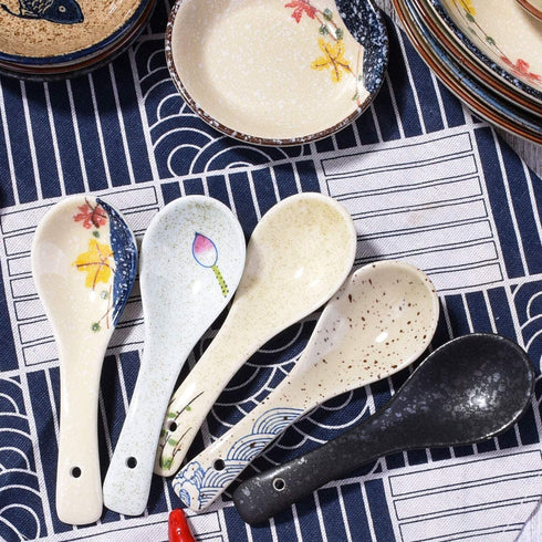 Whitenesser Japanese Retro Soup Spoons Set of 5, Ceramic Spoon Suitable for Soup, Gravy, Cake, Oatmeal, Chaos, Dumplings,Salad