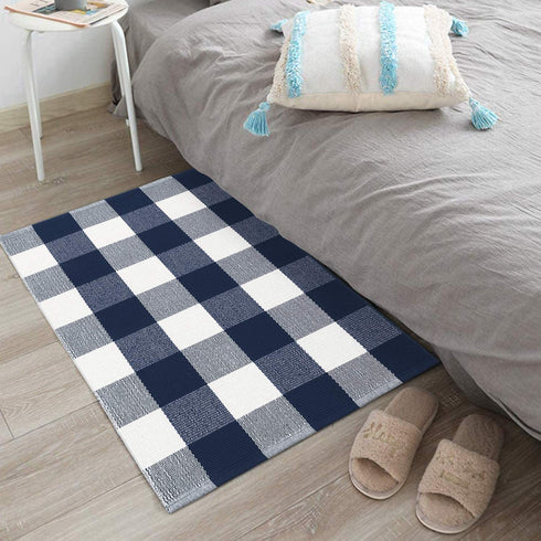 LEEVAN Cotton Buffalo Plaid Outdoor Rugs 2x4 ft Checkered Front Porch Rug Washable Woven Welcome Braided Door Mat for Layered Kitchen Farmhouse Bathroom Entryway Throw Carpet, Navy Blue and White