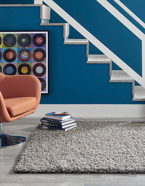 Unique Loom Solo Solid Shag Collection Area Modern Plush Rug Lush & Soft, 2 ft 2 in x 3 ft, Cloud Gray