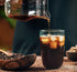 Senzokan - Set to make your own cold brew coffee at home. Includes: a coffee grinder and a 1.5 liter brewing coffeemaker.