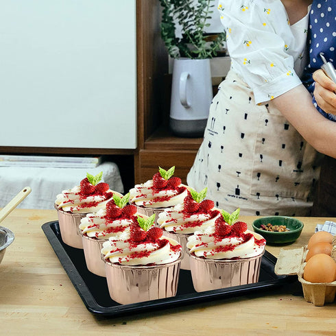 Foil Cupcake Liners With Lids 100 Pack,LNYZQUS 5.5 Oz Cupcake Tins Muffin Tins,Disposable Ramekins Muffin Cups Cupcake Cups Wrappers Holders For Wedding Party,with Spoons-Champagne