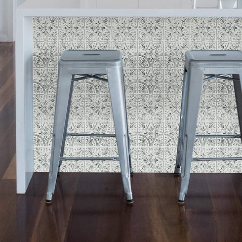 In Home NH3149 Chelsea Antique White Peel & Stick Decal, 4 Piece