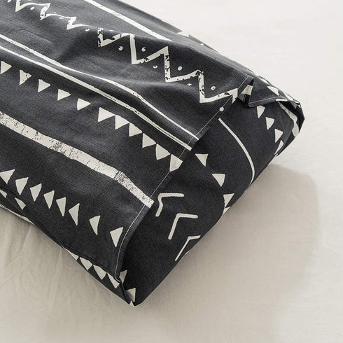 SUSYBAO 100% Cotton Pillowcases Queen Size Set of 2 Black Aztec Geometric Pattern Bed Pillow Covers Envelope Closure End Pillow Encasement Home Decor Soft Lightweight Durable, 20 in x 26 in