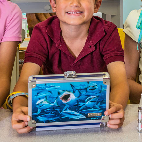 Vaultz 3D Lenticular Locking Pencil Box, 5.5 x 8.25 x 2.5 Inches, Sharks (VZ03946)