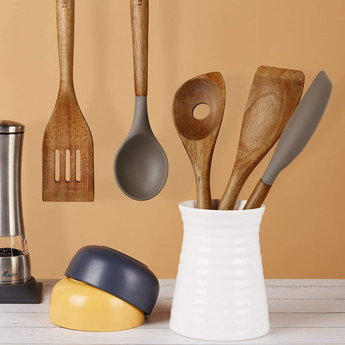 5 Piece Natural Acacia Hard Wood Kitchen Cooking Utensils, Silicone Spoon and Spatula, Slotted Turner, Flat Turner, Corner Spoon €¦
