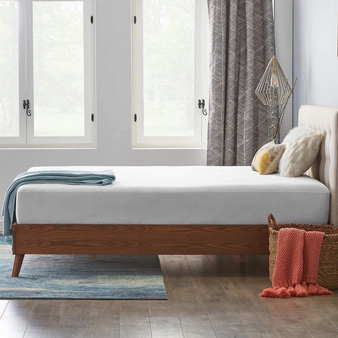 LUCID Premium Hypoallergenic 100% Waterproof Mattress Protector - Universal Fit, Smooth Top, Queen, White