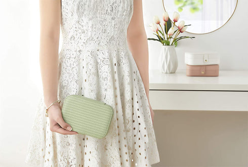 Vlando Travel Jewelry Case Box Women PU Leather 2 Layer Jewelry Organizer Holder for Necklace Earring Rings-Green