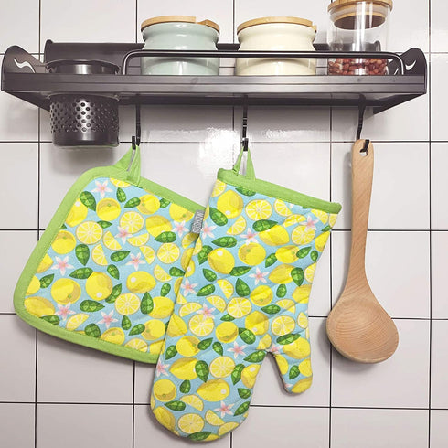 SUSHOW Cotton Oven Mitts and Pot Holders Sets,4-Piece Set,Kitchen Oven Gloves,BBQ Gloves,Pot Holders for Kitchen,Hot Pads ,Heat Resistant with Lining,Cooking Gloves for Cooking Baking Grilling