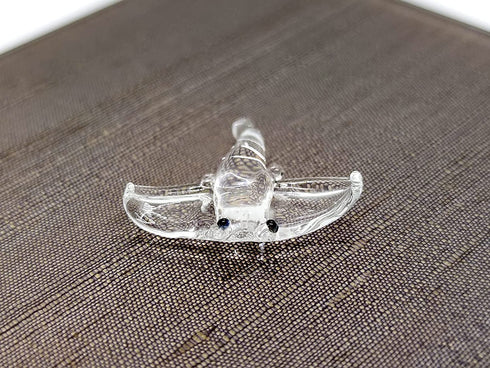 Sansukjai Rare Manta Ray Tiny Crystal Figurines Hand Blown Clear Glass Art Sea Animals Collectible Gift Home Decor (N)