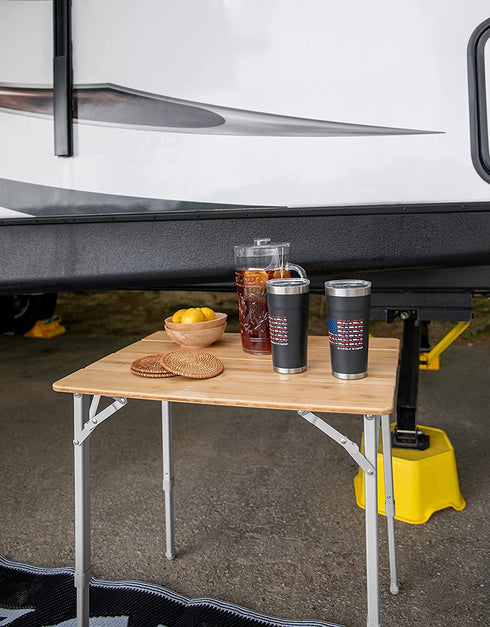 Camco Life is Better at The Campsite Stainless Steel Insulated Twist Top Tumbler- Charcoal, U.S. Flag Print 20 oz. | Superior Ice/Heat Retention | U.S. Flag Print Made of Mini RVs (53065)