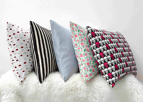 Betsey Johnson Performance Collection Bed Sheet Set-Lightweight, Breathable, Temperature Regulating Fabric. Super Soft, Easy Care Seasons, King, Love Lips