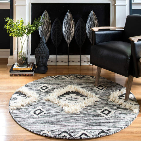 nuLOOM Savannah Moroccan Fringe Accent Rug, 2' x 3', Black