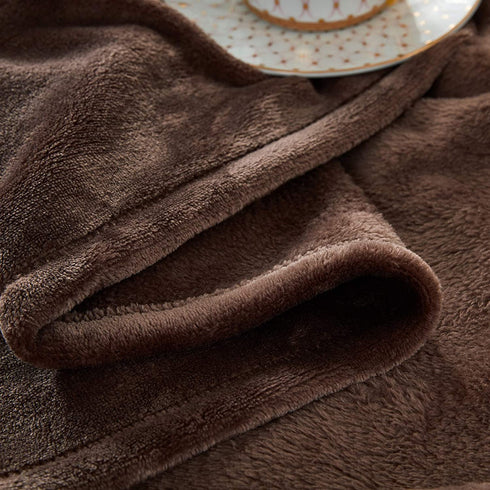 Flannel Fleece Throw Blanket Twin Size, Super Soft Fluffy Plush Blanket Throw, Luxury Fuzzy Cozy Couch Blanket for Couch, Bed, Camping, Travel Lightweight Microfiber Blanket (Brown, Twin 60" x 80")