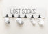 The Farmhouse Room Inc. Lost Socks Laundry Sign Wall Decor with 6 Hanging Clips, Rustic Family Home Laundry Room Decor for Lonely Pairs Seeking Sole Mates, Sawtooth Hanger