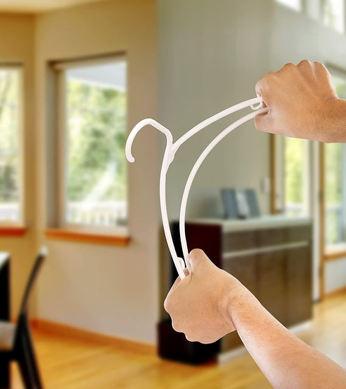 Utopia Home Plastic Hangers 30 Pack - Clothes Hanger with Hooks - Lightweight & Space Saving Plastic Hangers - Durable, Slim & Sleek White Hangers