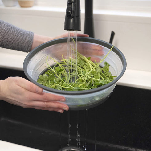 Tovolo - 81-31531 Vented Collapsible Microwave Splatter Proof Food Plate Cover With Easy Grip Handle Dishwasher-Safe, BPA-Free Silicone & Plastic, 10.5" Round, 10.5 inch, Charcoal