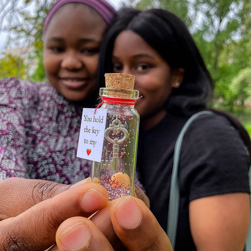 You Hold The Key to My Heart - Romantic Message in a Bottle to Give Boyfriend or Girlfriend - Wish Jar with a Card for Husband or Wife (Key in a bottle, You Hold The Key to My Heart)