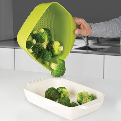 Joseph Joseph Square Colander Stackable with Easy-Pour Corners and Vertical Handle, Medium, Green
