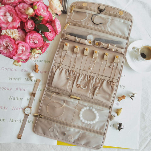 BAGSMART Travel Hanging Jewelry Organizer Case Foldable Jewelry Roll with Hanger for Journey-Rings, Necklaces, Bracelets, Earrings, Black