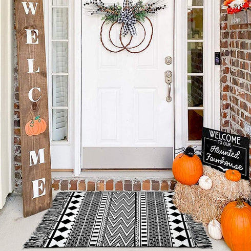 iOhouze Boho Bathroom Rug with Tassel, 2'x3', 100% Woven Black Geometric Rug Fully Reversible, Cotton Machine Washable Boho Outdoor Rug for Kitchen Bedroom Living Room Laundry Entry Doorway